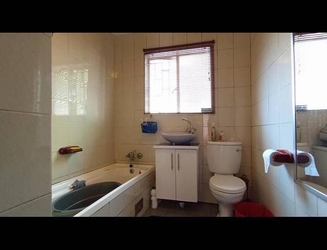 2 BEDROOM TOWNHOUSE FOR SALE IN UNION